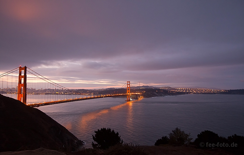 Morgendämmerung an der Golden Gate Bridge